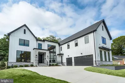 6908 Southridge Drive, McLean, VA 22101 - Photo 2