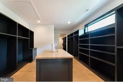 6908 Southridge Drive, McLean, VA 22101 - Photo 32