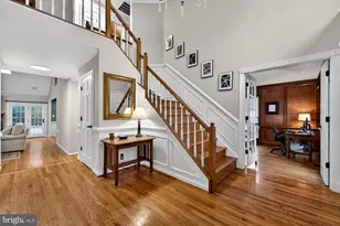 15197 Wetherburn Dr, Centreville, VA 20120 - Photo 8