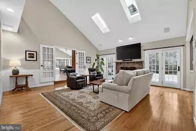 15197 Wetherburn Drive, Centreville, VA 20120 - Photo 32