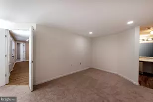 4356 Pembrook Village Dr, Alexandria, VA 22309 - Photo 14