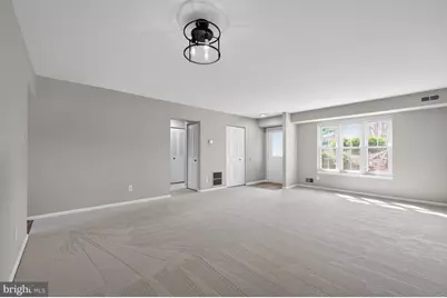 13770 Flowing Brook Court, Chantilly, VA 20151 - Photo 12