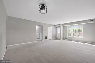 13770 Flowing Brook Ct, Chantilly, VA 20151 - Photo 12