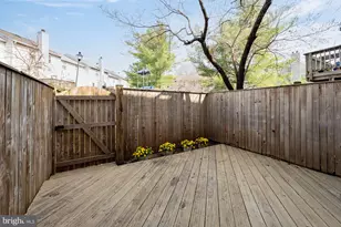 13770 Flowing Brook Ct, Chantilly, VA 20151 - Photo 30