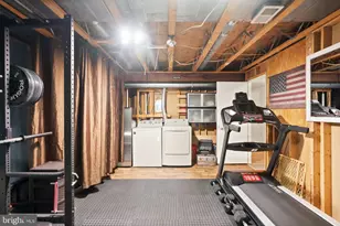 5601 Castlebury Ct, Burke, VA 22015 - Photo 32