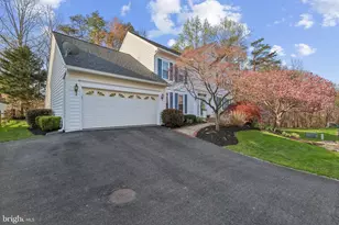 13911 Rock Still Ct, Clifton, VA 20124 - Photo 2