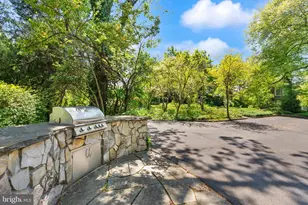 Chain Bridge Rd/Pathfinder Ln, McLean, VA 22101 - Photo 16