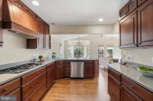 1133 Anesbury Ln, Alexandria, VA 22308 - Photo 14