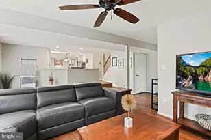 5200 Honeysuckle Ct, Centreville, VA 20120 - Photo 14