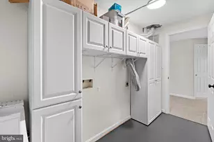 6223 Windham Hill Run, Alexandria, VA 22315 - Photo 54