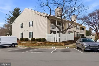 10208 Ashbrooke Court #19, Oakton, VA 22124 - Photo 2