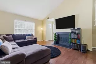 10208 Ashbrooke Ct, Oakton, VA 22124 - Photo 12