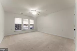 12789 Fair Crest Ct, Fairfax, VA 22033 - Photo 2