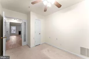 12789 Fair Crest Ct, Fairfax, VA 22033 - Photo 4