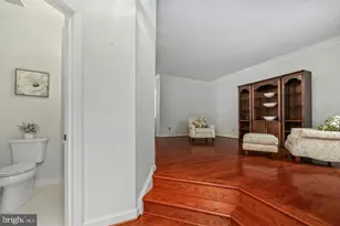 6329 Franconia Commons Dr, Alexandria, VA 22310 - Photo 4