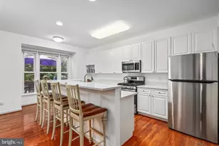 6329 Franconia Commons Dr, Alexandria, VA 22310 - Photo 8