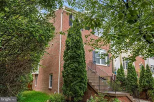 6329 Franconia Commons Dr, Alexandria, VA 22310 - Photo 2