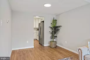 1118 Shannon Pl, Herndon, VA 20170 - Photo 6