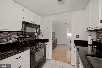 1538 Twisted Oak Drive, Reston, VA 20194 - Photo 8