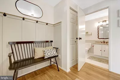 2910 Bridgehampton Court, Falls Church, VA 22042 - Photo 8