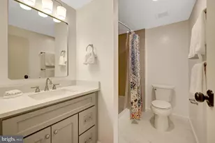 2910 Bridgehampton Ct, Falls Church, VA 22042 - Photo 32