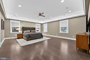 1105 Lakewood Dr SW, Vienna, VA 22180 - Photo 4