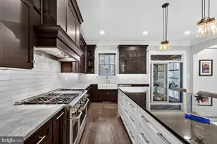 1105 Lakewood Dr SW, Vienna, VA 22180 - Photo 30