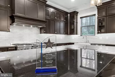 1105 Lakewood Drive SW, Vienna, VA 22180 - Photo 28