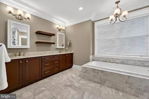 1105 Lakewood Dr SW, Vienna, VA 22180 - Photo 56