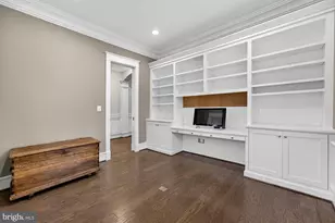 1105 Lakewood Dr SW, Vienna, VA 22180 - Photo 12