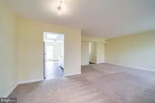 7476 Adams Park Ct, Annandale, VA 22003 - Photo 30