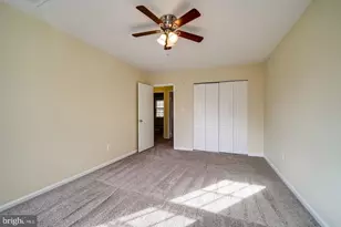 7476 Adams Park Ct, Annandale, VA 22003 - Photo 4