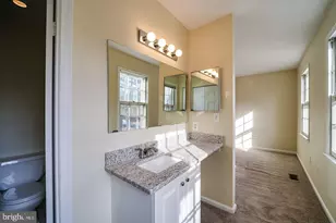 7476 Adams Park Ct, Annandale, VA 22003 - Photo 8