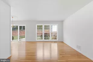 2122 Statute Ln, Vienna, VA 22181 - Photo 6