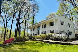 3722 Acosta Rd, Fairfax, VA 22031 - Photo 2