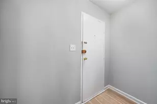 7747 Donnybrook Ct, Annandale, VA 22003 - Photo 30