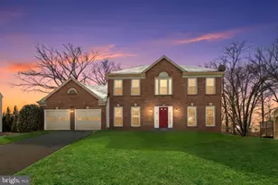 12011 Meadowville Ct, Herndon, VA 20170 - Photo 2