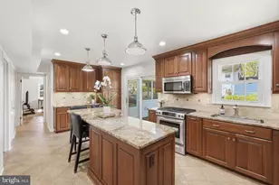 2003 Kenley Ct, Alexandria, VA 22308 - Photo 12