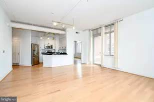 4490 Market Commons Dr, Fairfax, VA 22033 - Photo 12