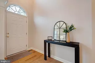 2619 Amanda Ct, Vienna, VA 22180 - Photo 4