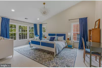 9412 Regency Crest Drive, Vienna, VA 22181 - Photo 18