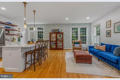 9412 Regency Crest Drive, Vienna, VA 22181 - Photo 2