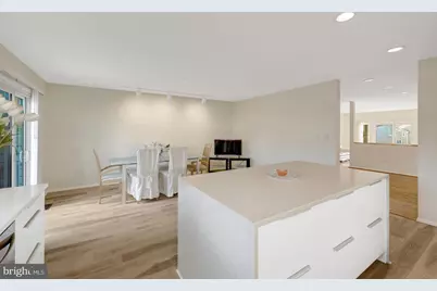 1926 Lakeport Way, Reston, VA 20191 - Photo 16