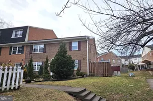 9790 Hagel Cir, Lorton, VA 22079 - Photo 2