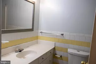 8004 Chanute Pl, Falls Church, VA 22042 - Photo 2