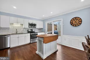 3912 Kernstown Ct, Fairfax, VA 22033 - Photo 12