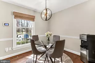 7994 Hidden Bridge Dr, Springfield, VA 22153 - Photo 12