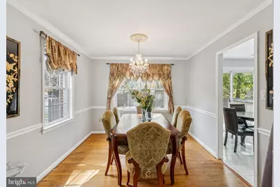 7029 Bradwood Court, Springfield, VA 22151 - Photo 8