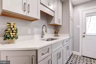 11006 Raccoon Ridge Ct, Reston, VA 20191 - Photo 28