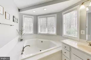 6008 Mill Cove Ct, Burke, VA 22015 - Photo 22